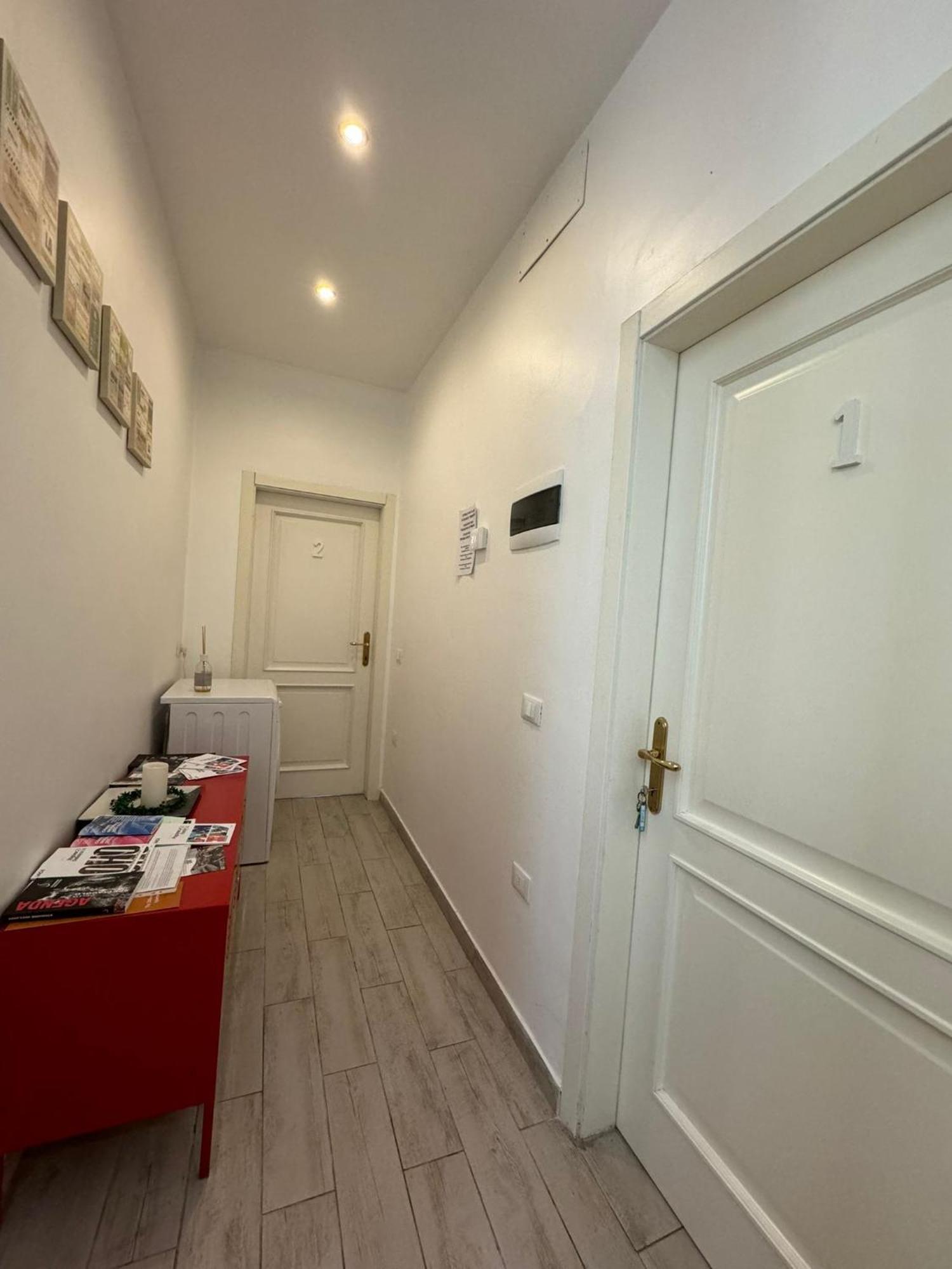 Modern Apartment / Room 2 Trente Buitenkant foto