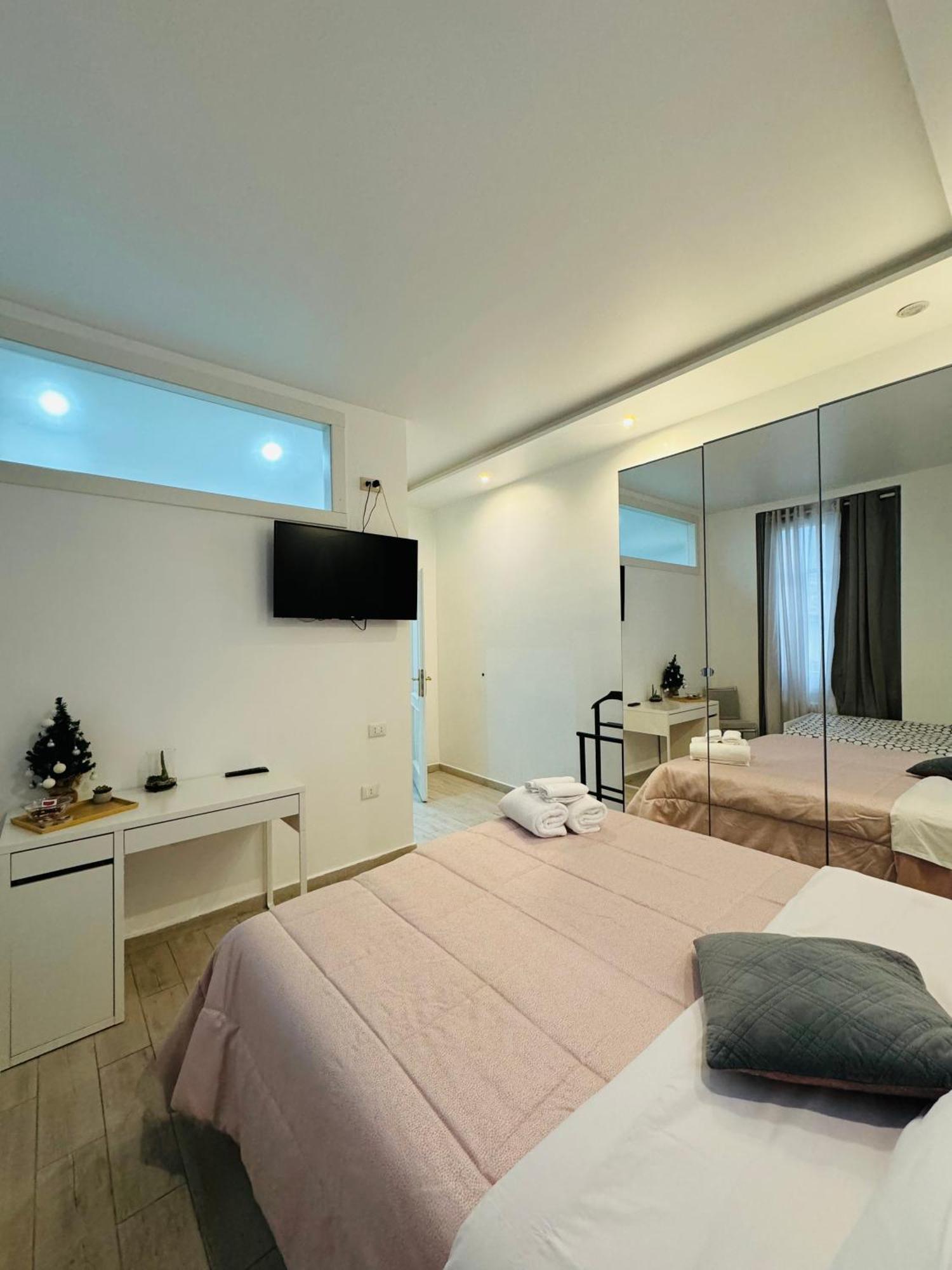 Modern Apartment / Room 2 Trente Buitenkant foto